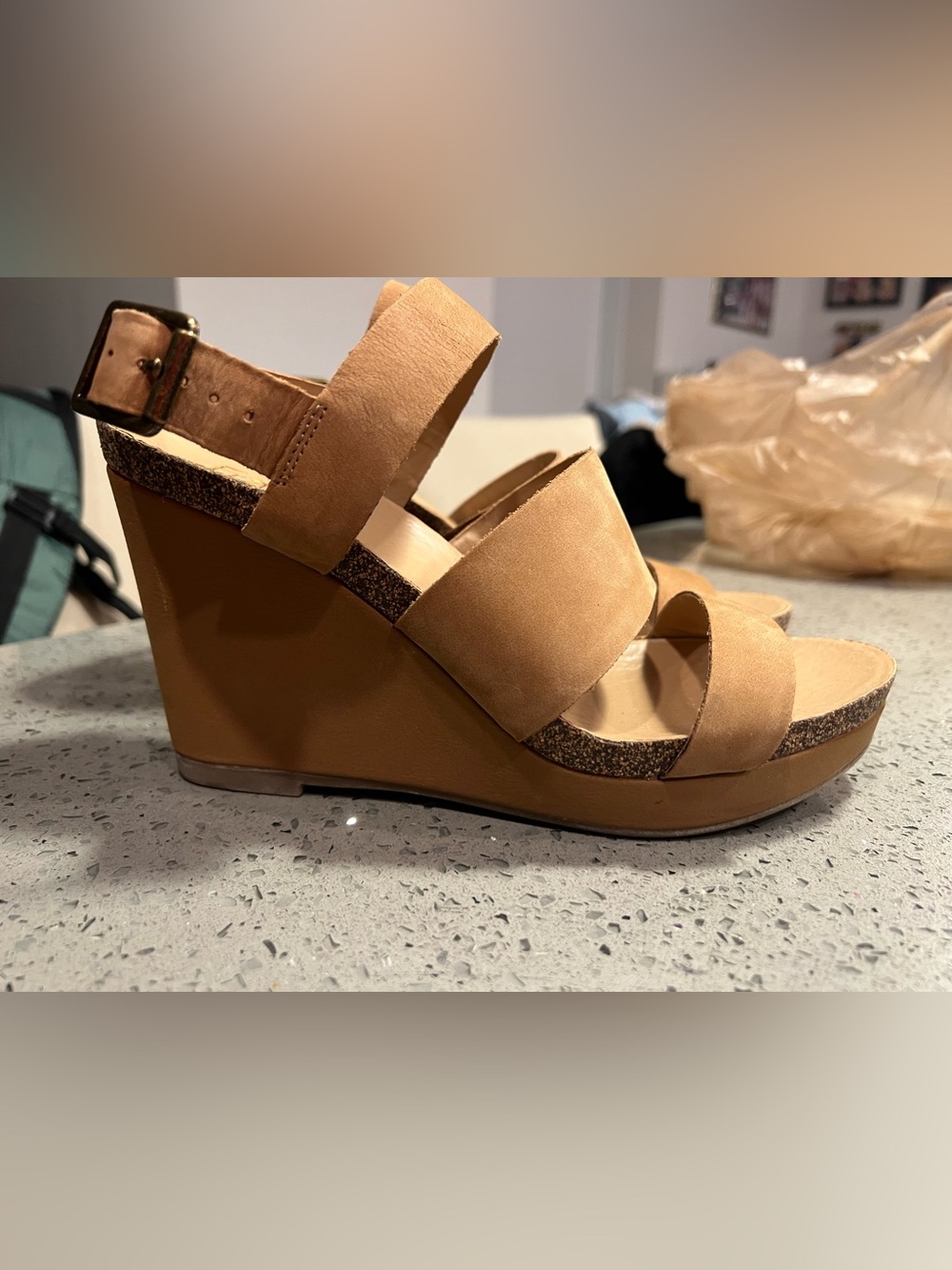 Franco Sarto Chestnut Tan Triple-Strap Wedge Sandals 8.5 - Picture 4 of 6